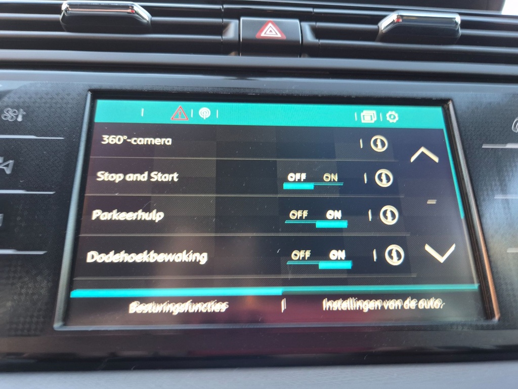1000408074