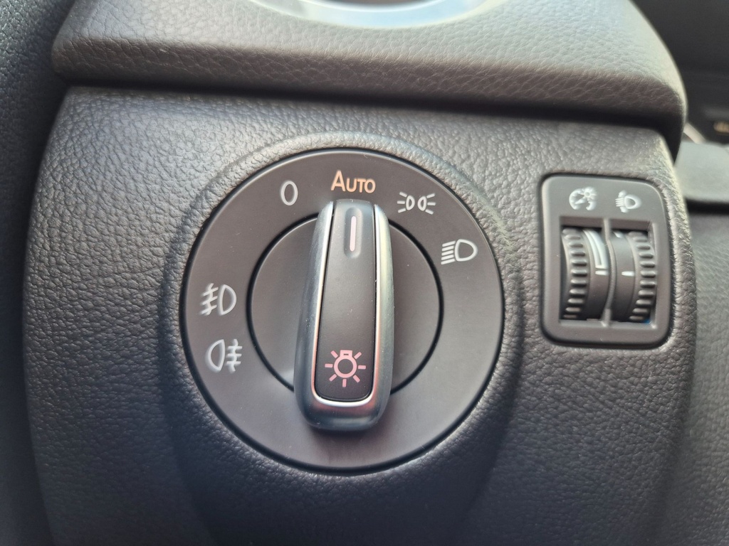 1000415678