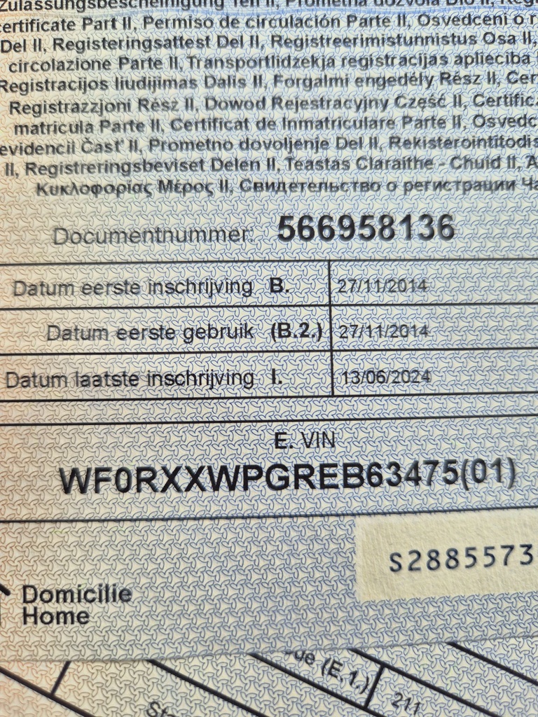 1000438533