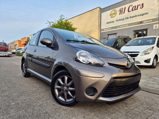 Toyota Aygo 1.0i 2013/155.000km/Airco/Pdc/Navi/12M Garantie!